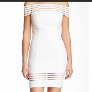 L’Atiste White Off the Shoulder Cocktail Dress
